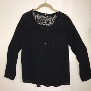 Move culture black button up lace detail
